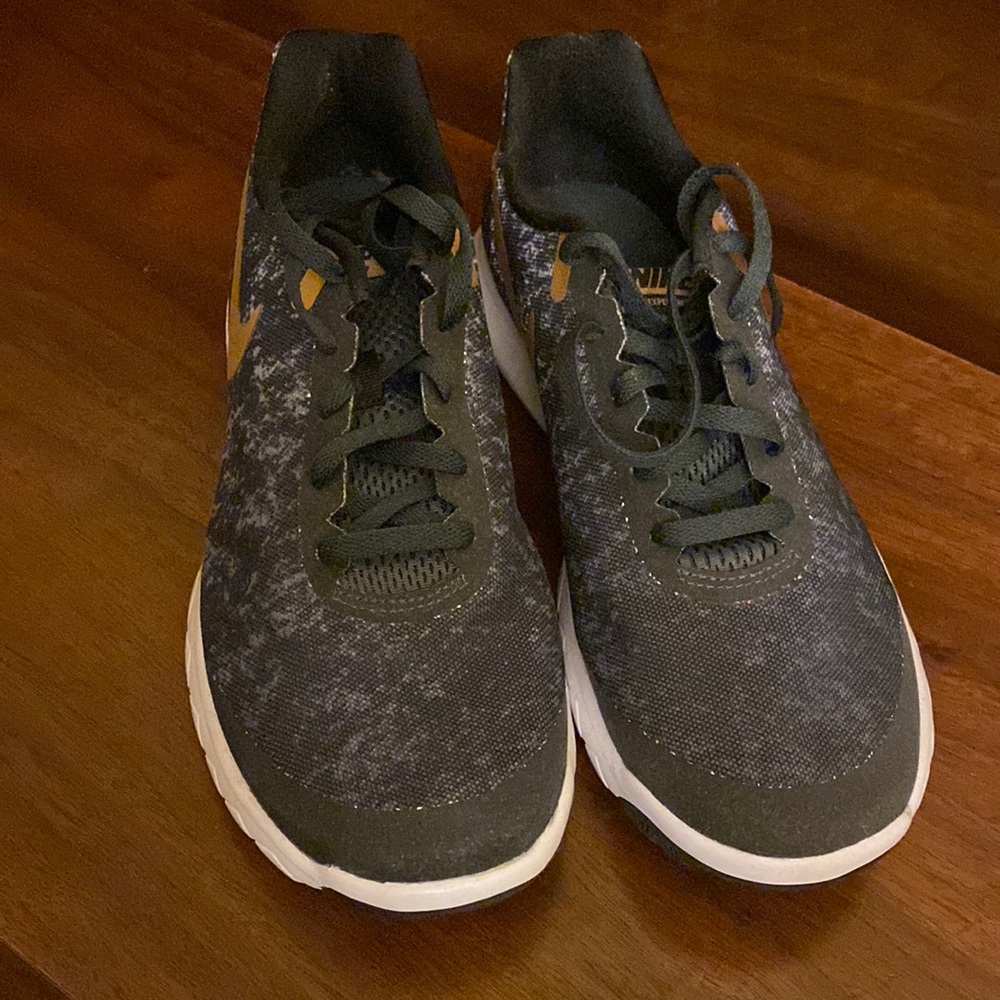 Nike Womens Flex Experience RN 6